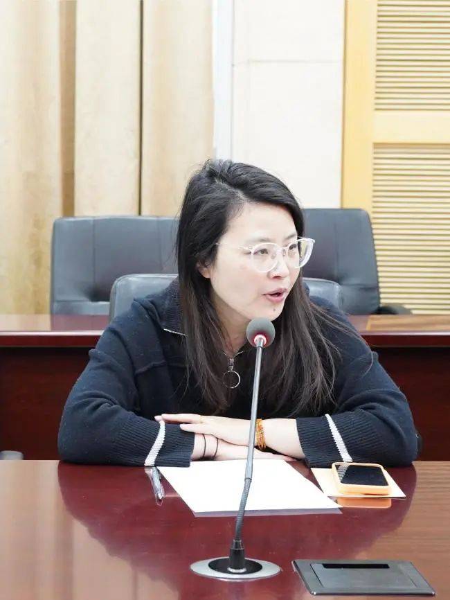 与会的朱金华老师,王佳欣老师,鲁华老师,张海东老师,罗佳伟老师,许园