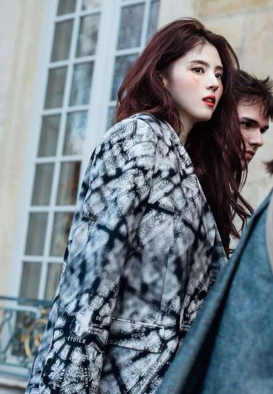 明明可以靠脸的韩素希,实力出圈了_时候_剧集_作品