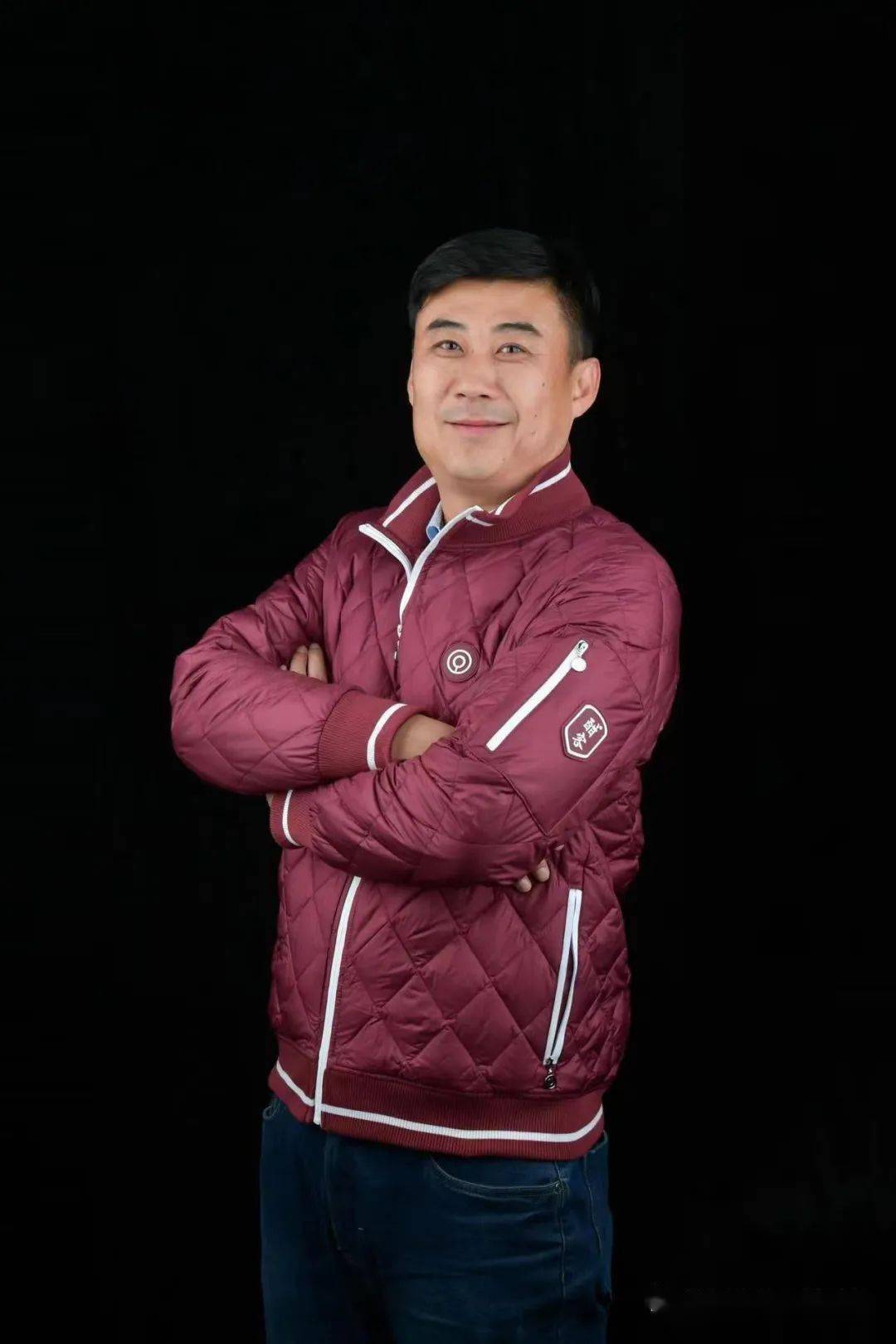 潍坊亚诗贝酒店管理有限公司董事长企业家俱乐部副理事长杨明磊轮值