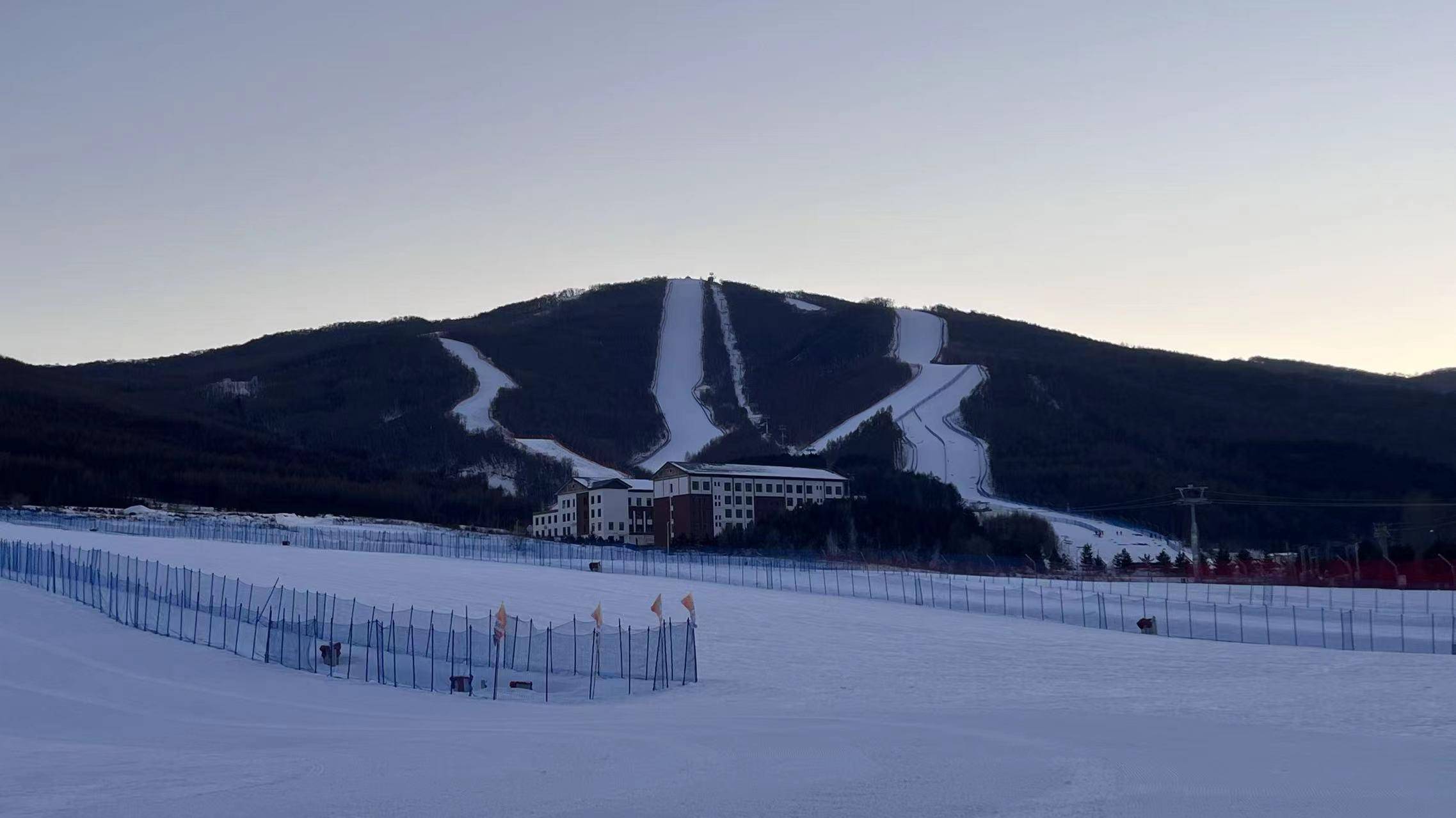 美林谷滑雪场海拔图片