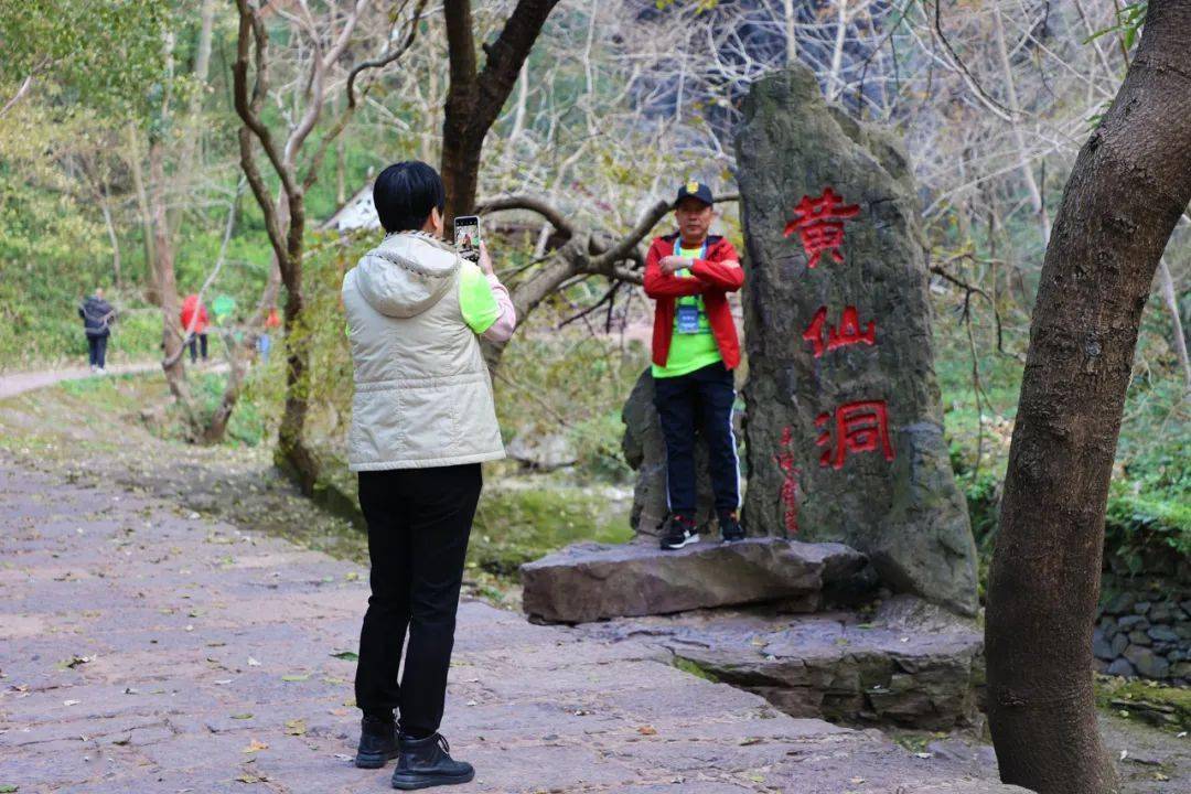 自驾露营清平乐露营地拥抱大自然的美好在田园风格的怀抱下汇源农谷