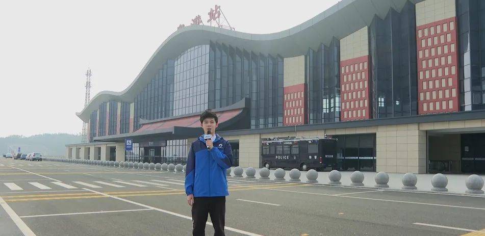 泉港高铁站停车场启用→_地下_交通_陈家辉