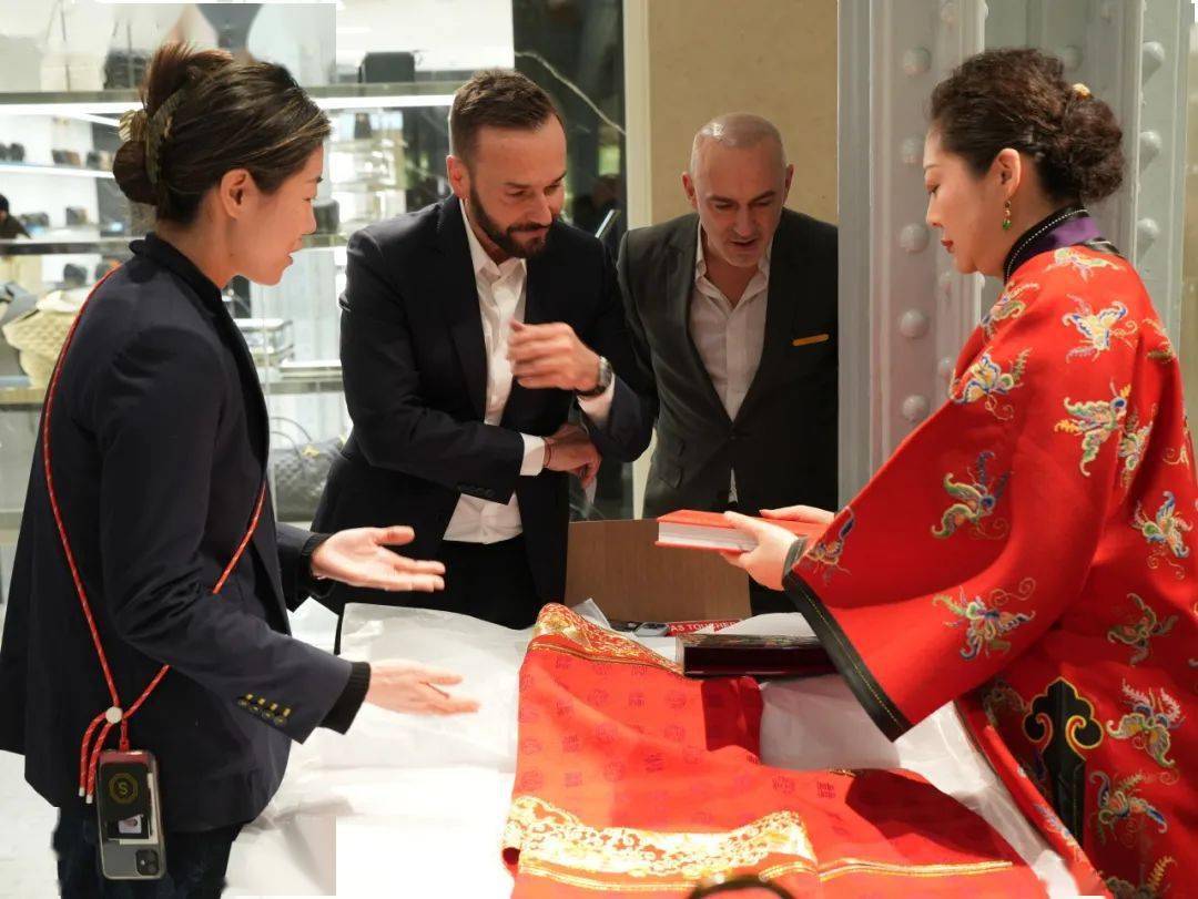 欢乐春节 和合共生 | 大美非遗,"京"彩纷呈——中