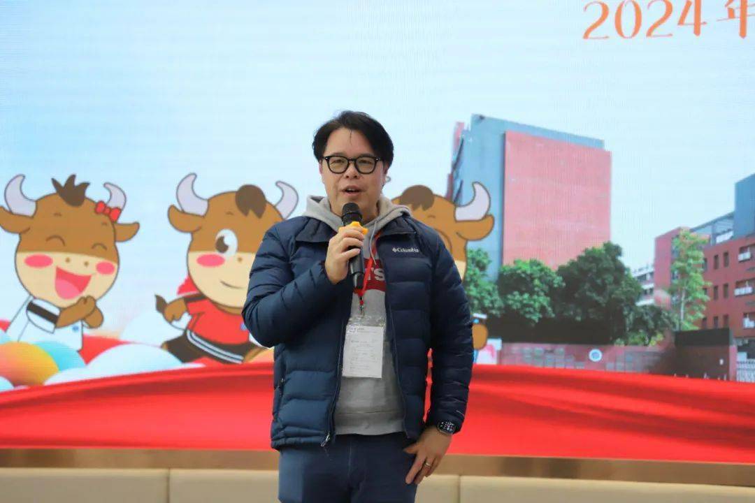 天水围官立中学庞凌志副校长讲话香港天水围官立中学庞凌志校长,棉纺
