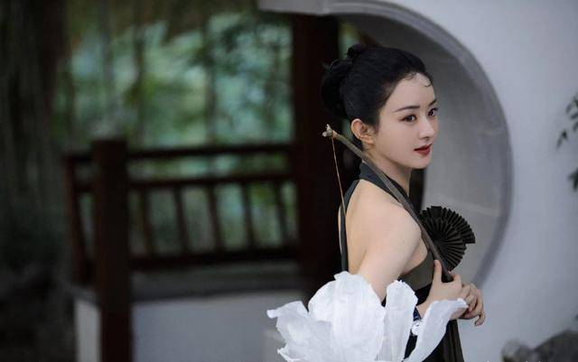 赵丽颖!黑料风暴来袭,被前经纪人爆光猛料,真相究竟如何呢?