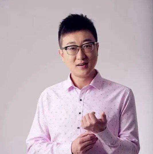 北方频道《大海热线》主持人大海"能说会道"主持阵容happy spring