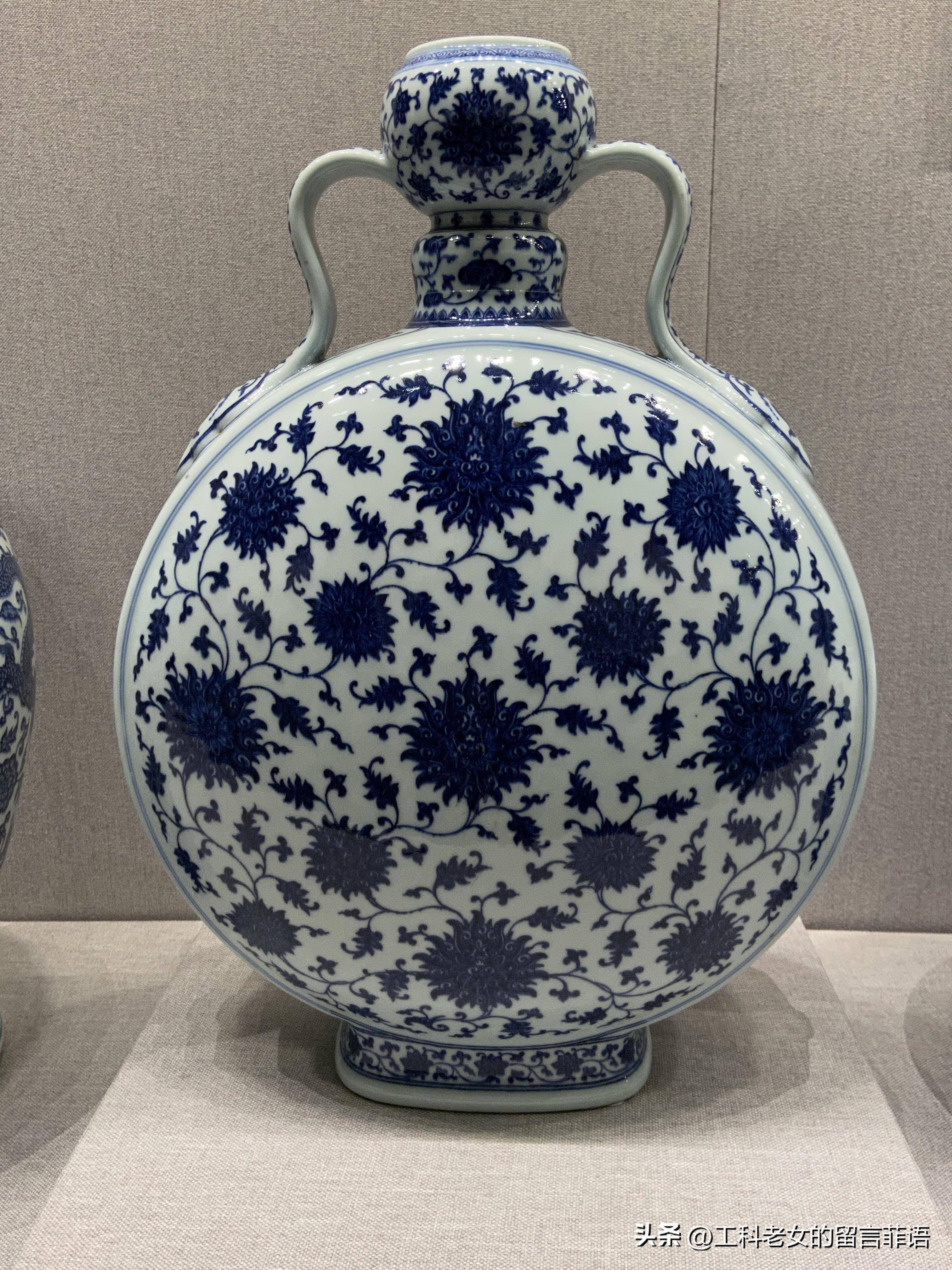 故宫陶瓷馆:明清两代青花瓷的演进