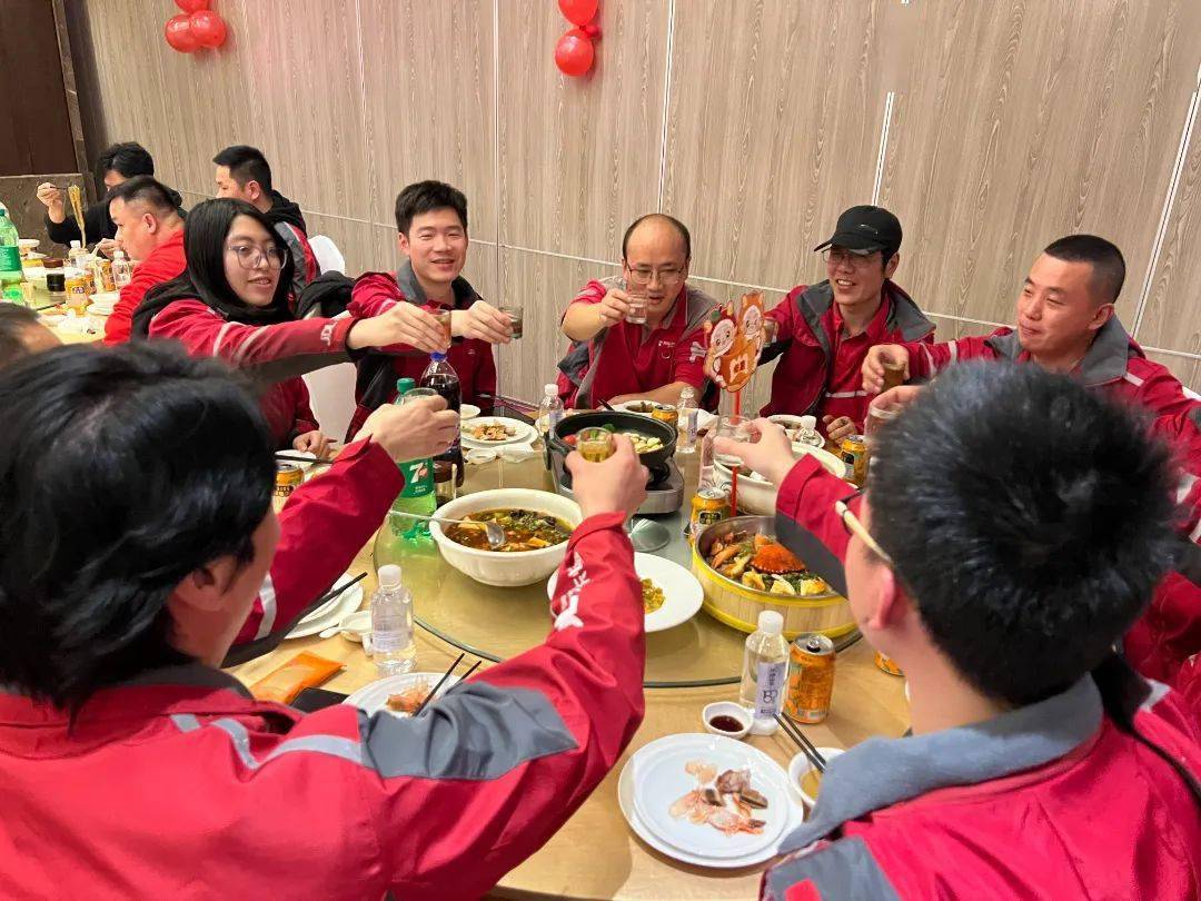 迎势启航"—2024年福州市快递行业职工年夜饭活动在福州国惠大酒楼