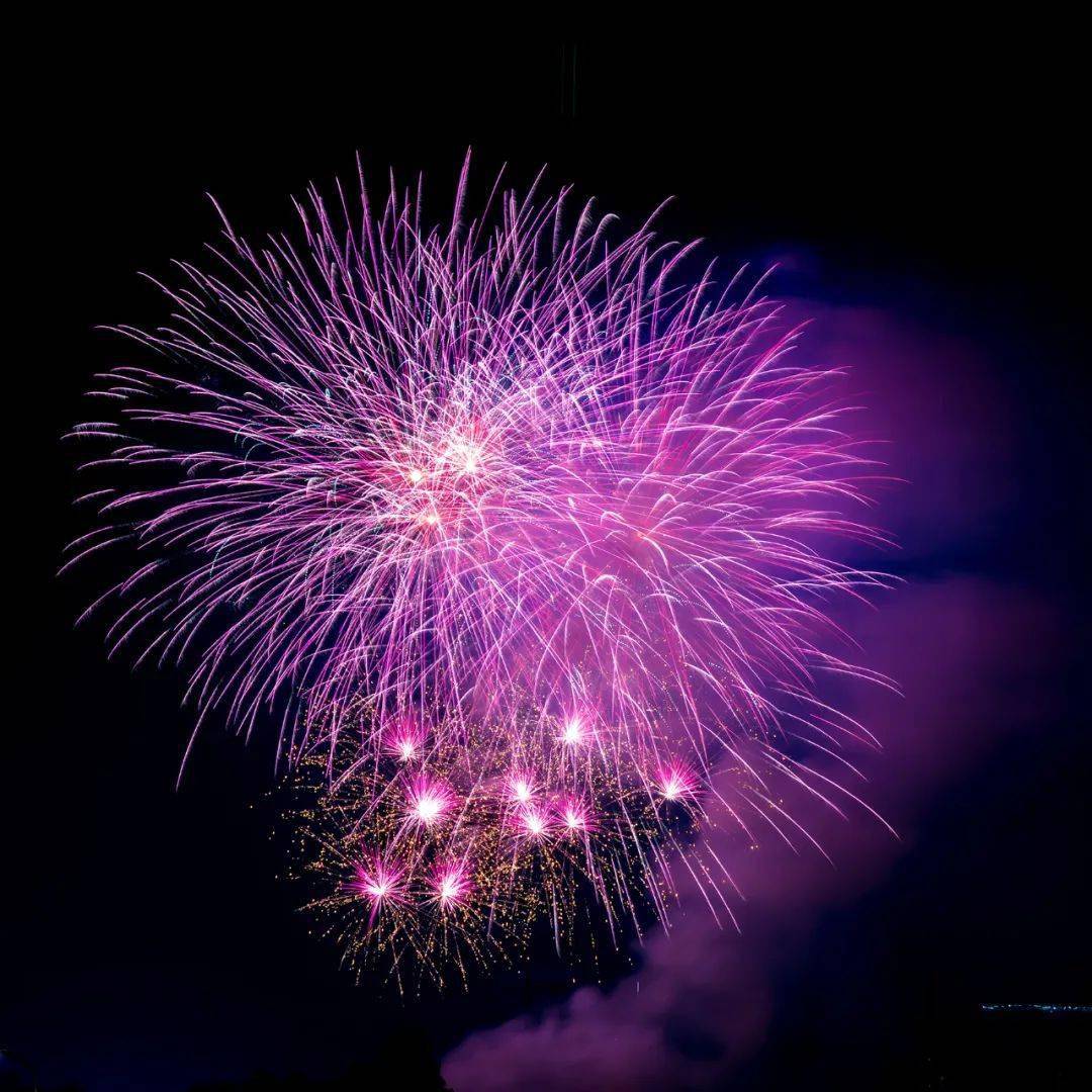 大年初一晚,厚街在这里举行春节烟花汇演→→_造型_晚会_辉煌