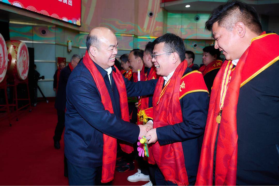 龙腾盛世 春满兖矿 | 兖矿能源2024年春节文艺演出精彩上演_祝福_歌舞