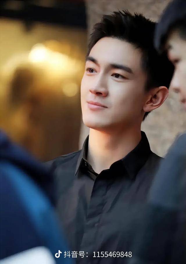 林更新又帅回来了 成为万众瞩目焦点!_演技_岁月_见证