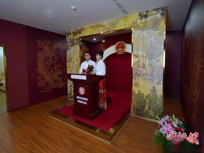 媒体声音 | 长春一婚姻登记处"浪漫满屋"让新人惊喜_刘栋_结婚证_风格
