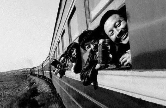 50万人滞留广州站,30亿人次的大迁徙,还记得08年那场?