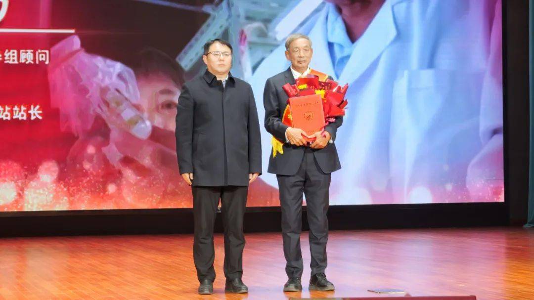 辛集春晚这样看→_节目_进行_视频