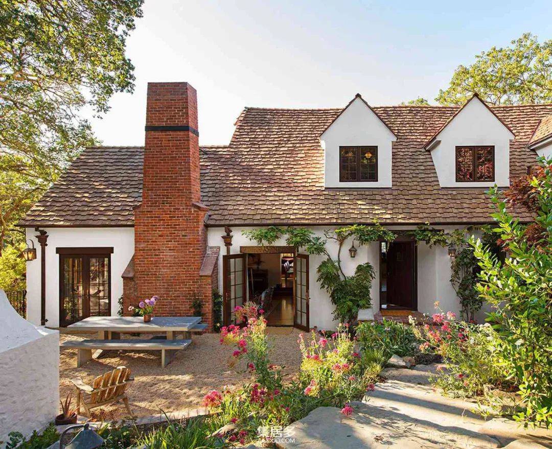 探秘硅谷都铎风格豪宅:历久弥新的复古魅力与绚丽彩绘的完美融合_别墅