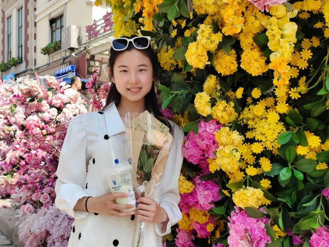 快来查收"龙里龙气"的祝福