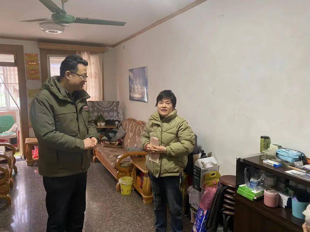 连日来,郝代伟,鲁先贵,靳立刚,刘见君等区四大班子领导分赴各街道