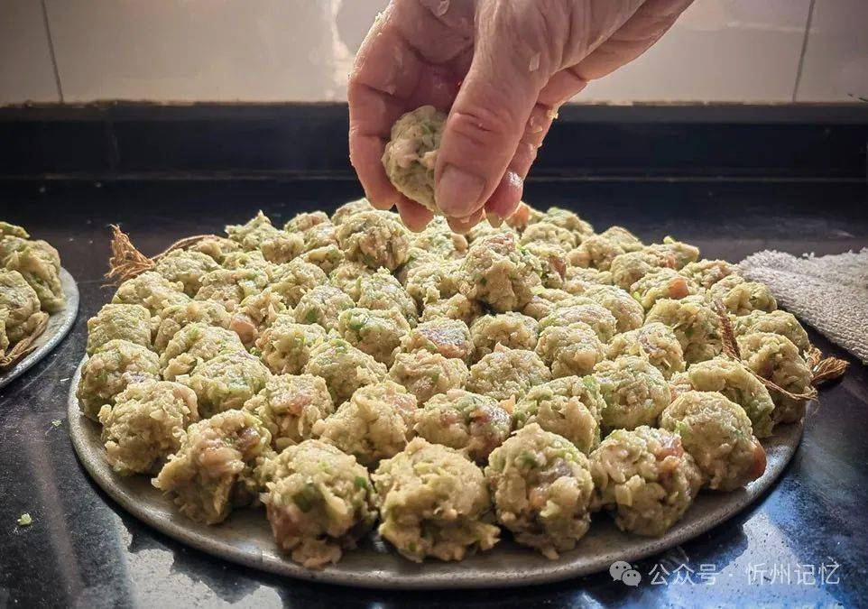 乡居小院过年的味蕾记忆_豆芽_母亲_花糕