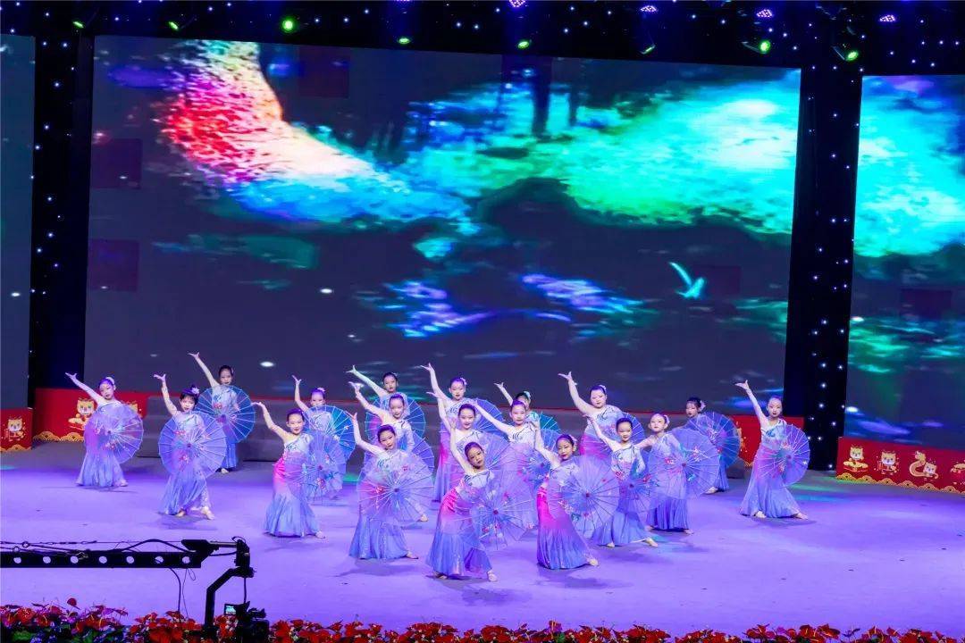 舞蹈《芭比》舞蹈《宝贝》架子鼓《快乐崇拜》舞蹈《小蜜蜂》拉丁舞