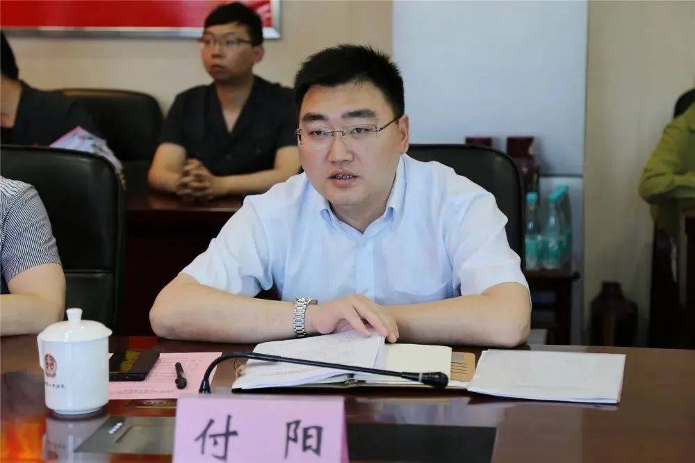 人,曾任阜宁县城市管理行政执法局副局长,阜宁县阜城街道党工委副书记