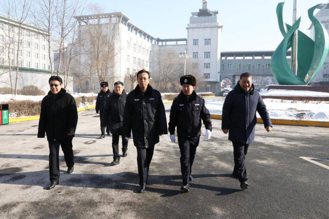 崔永洪深入省女子监狱开展安全检查和节日慰问_工作_保障_监管区