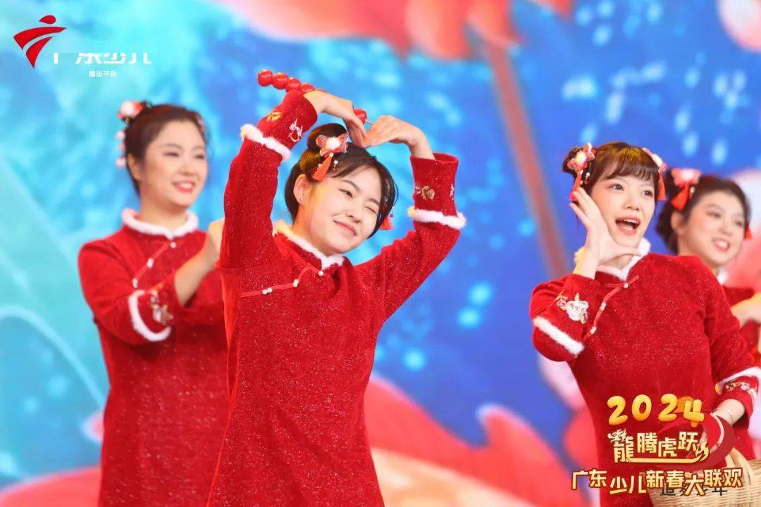 表演者:谭亦晨,廖建雅,谢羽菲,何明晰,陈栩言,乔凡芯,席钰涵,曹涵雨