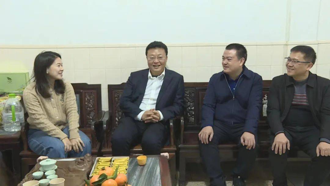 潮南区委书记带队来到…_许广圻_肖裕仪_家乡