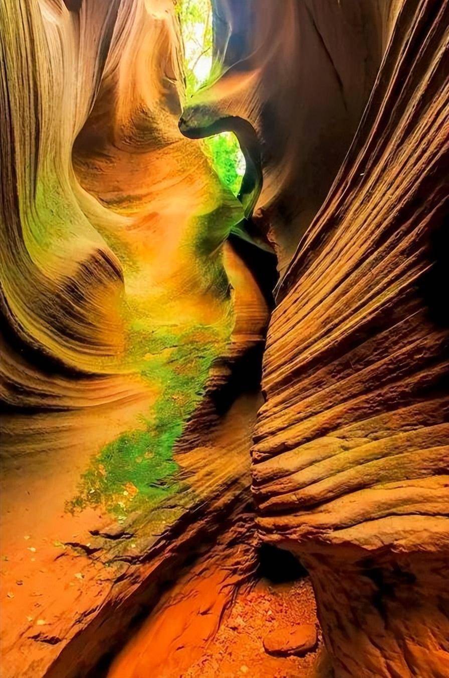 太行山大峡谷_红色_大地