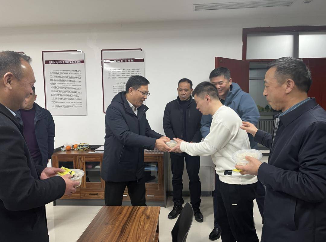 开封市城管局检查春节假期值班情况并慰问值守人员_李一凡_城市_保障