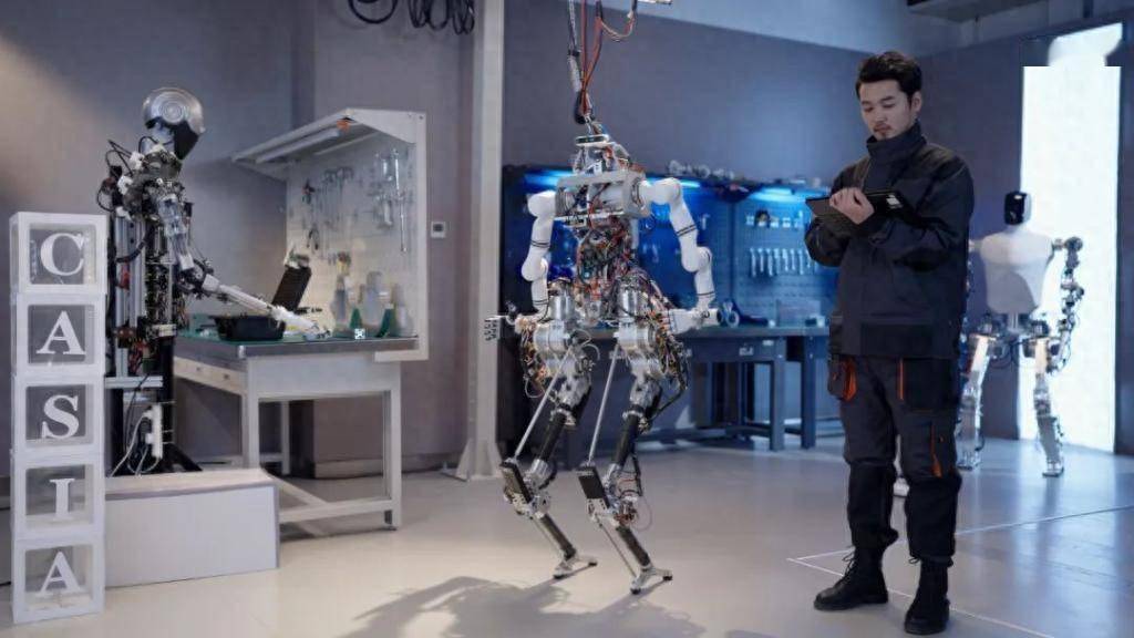我国科学家研发q系列人形机器人亮相_设计_攻关_网站