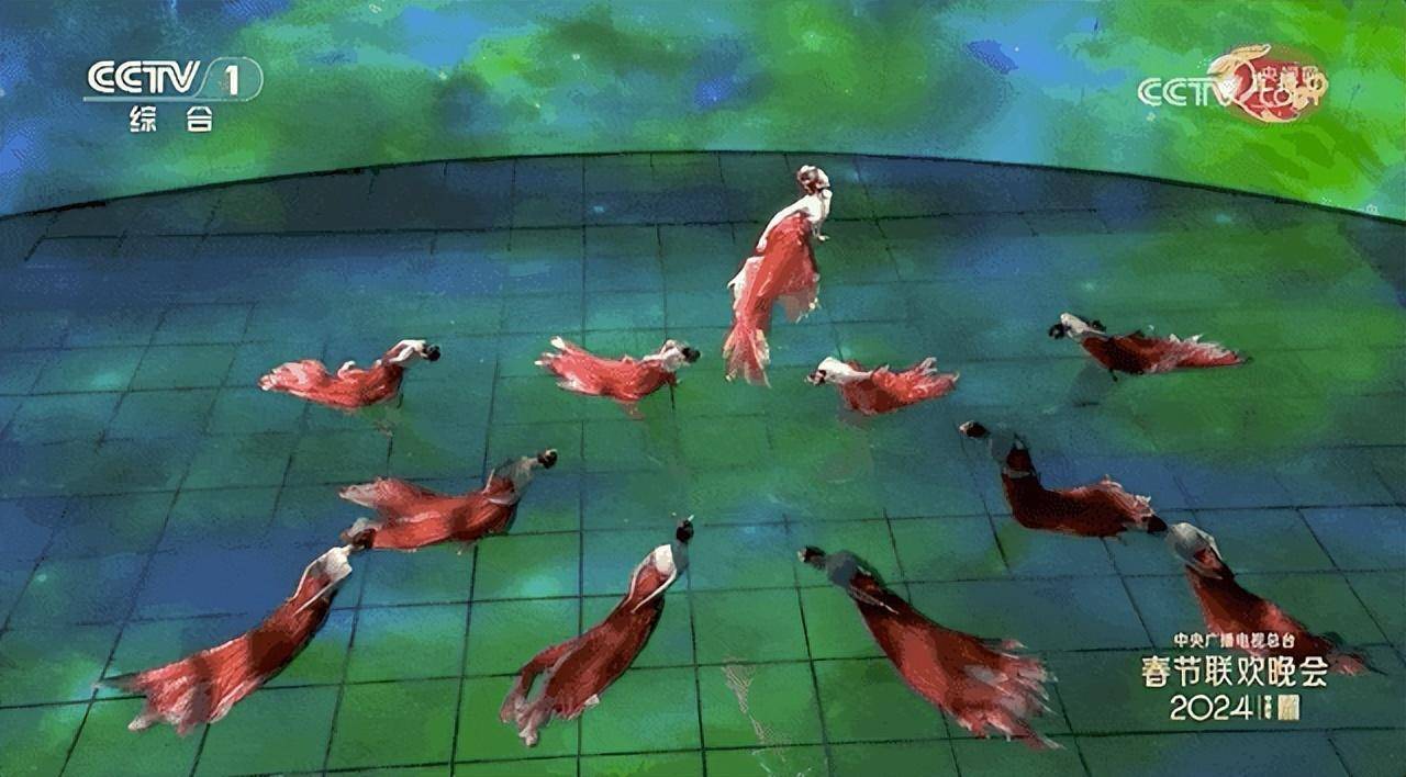 华宵一说,希望通过《锦鲤》向观众传递美好的寄托,"希望