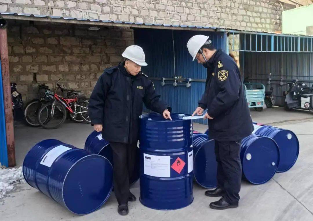 初一我在岗_进行_海关_保障