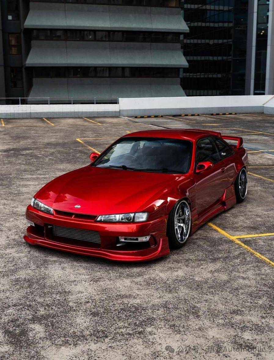 红色的跑车 只在日本出售 日产s14 silvia_搜狐汽车_搜狐网