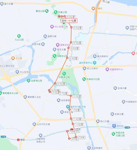 "免费接驳专线既解决了市民游客出行难,停车难问题