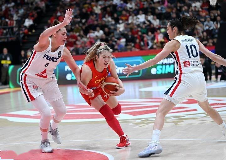 中国队与新西兰队,法国队,波多黎各队同处在中国西安赛区.