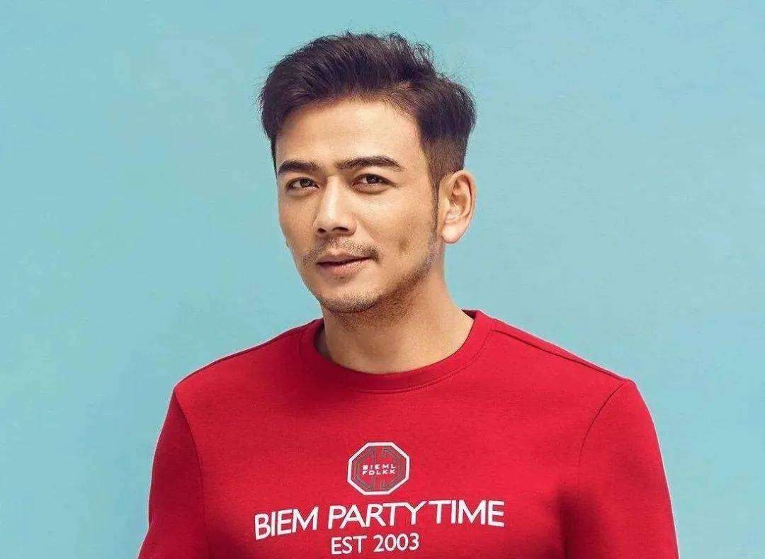 他是娱乐圈"渣男",不顾央视警告顶风违规,40岁走上不归路_杨烁_演艺