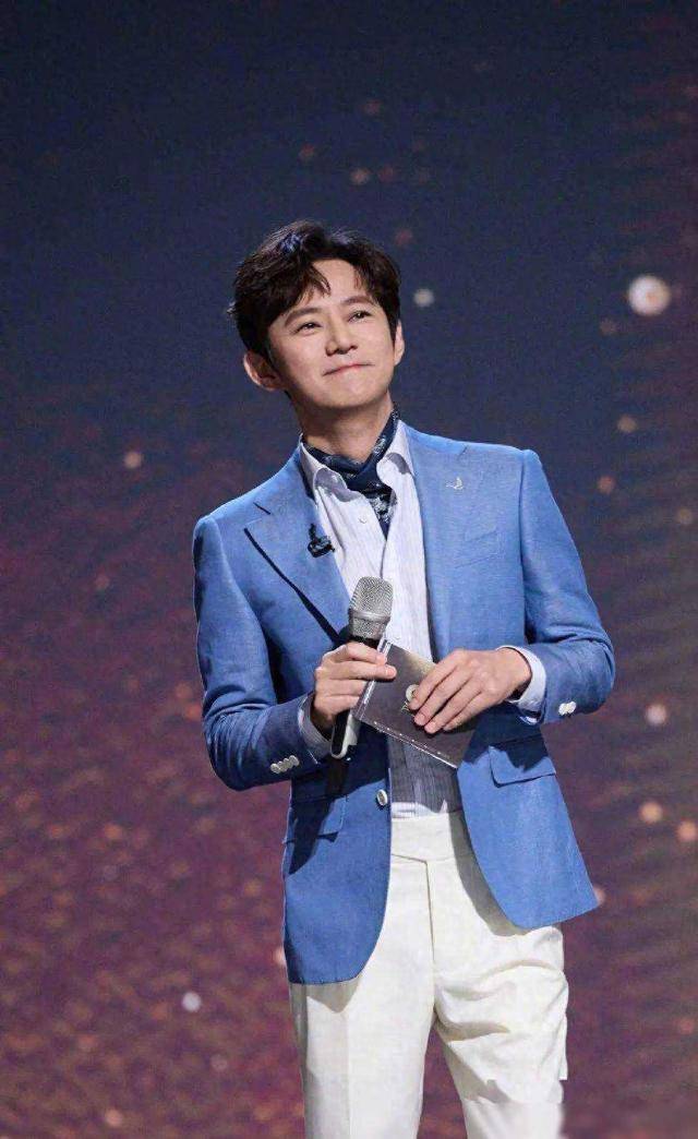 章若楠和大佬男友复合?汪涵当众羞辱何炅?马思_减肥_营销_刘涛