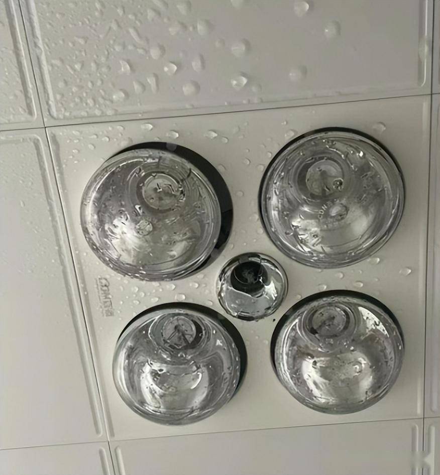 我把"灯暖浴霸"换成"风暖浴霸"后,有些话不吐不快,别跟风了_浴室_噪音