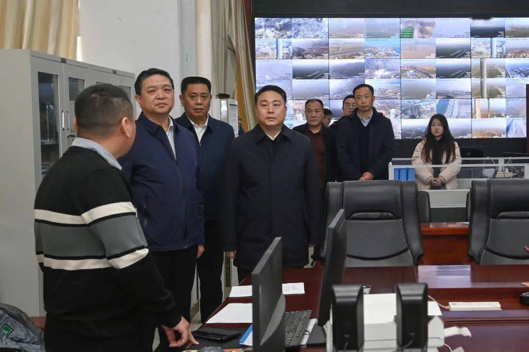 杨猛到市大气污染防治指挥中心调度检查节日期间大气