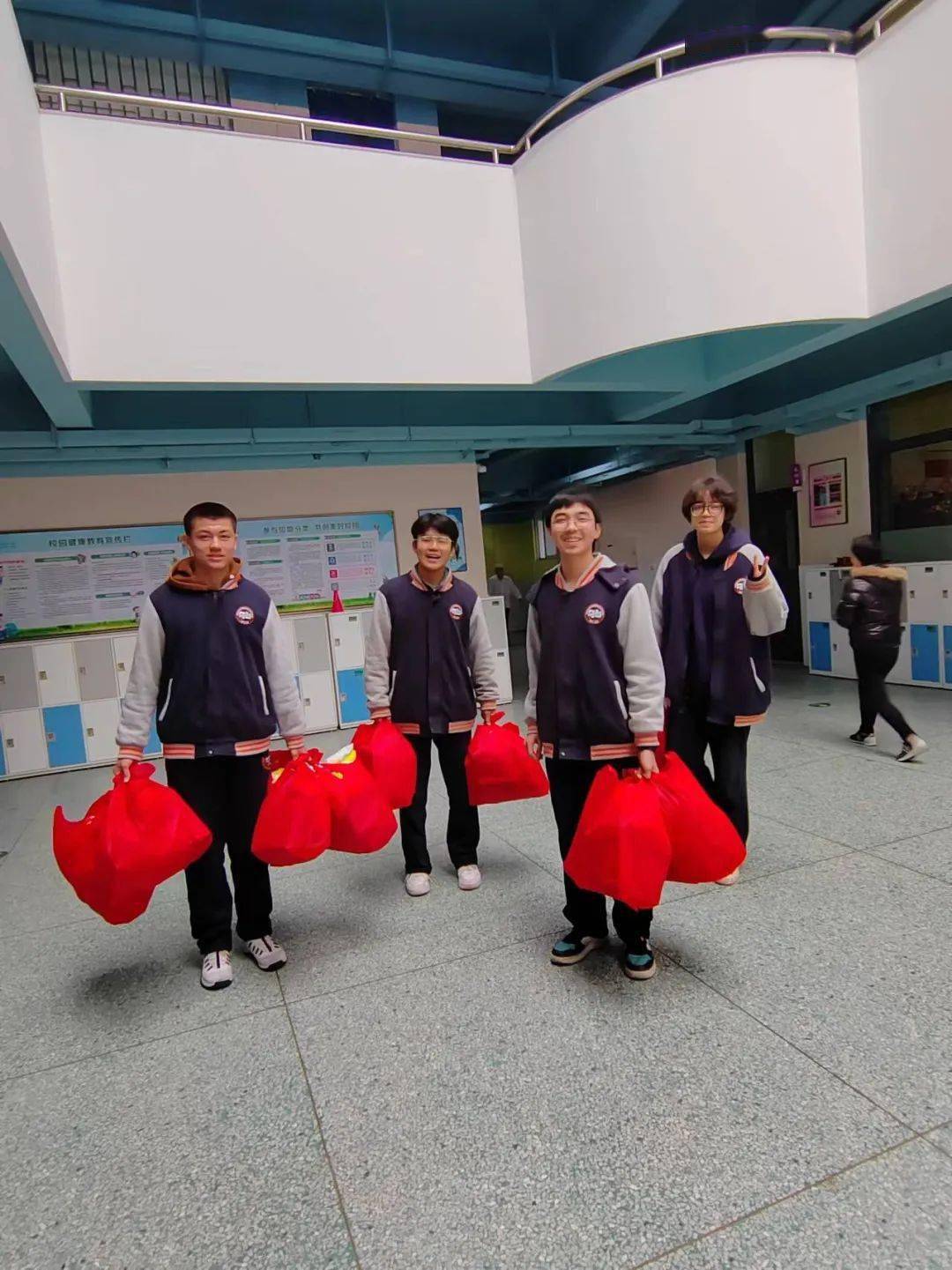 龙舞祥云间,新年福满堂——记七宝中学新疆班春节活动