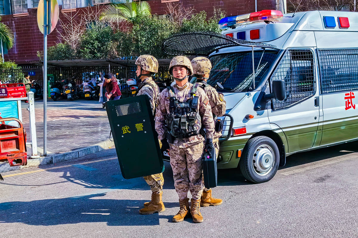 春节期间,武警黔南支队根据任务实际,提前着手,精心谋划,专题召开会议