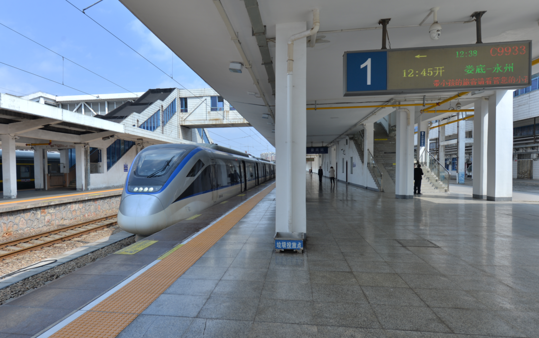 零陵珠山高铁站图片