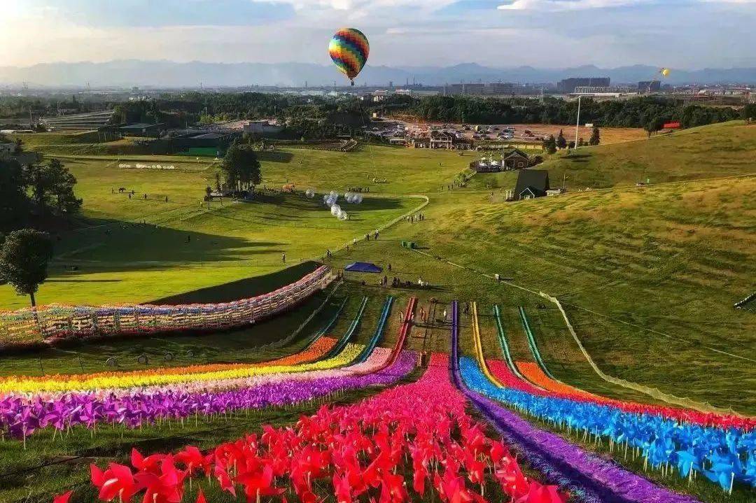 探索的亲子时光开启一次充满奇思妙想的运动旅行带着萌娃来飞鸿滑草场