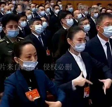 "千手观音"邰丽华2岁失聪,儿子健全老公宠爱,人美心善