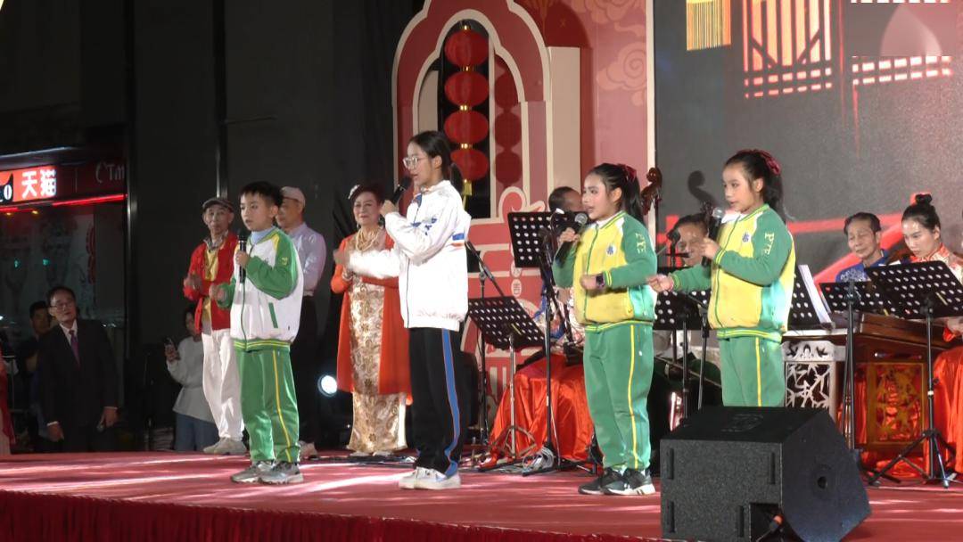 钟村街,这个2000年前就存在的古村落,潮到"出圈"了