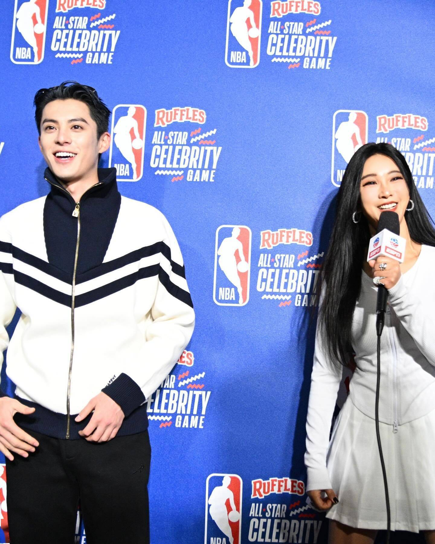 美女记者周玲安现场采访王鹤棣后晒照:炸裂_夏普队_事情_dylan