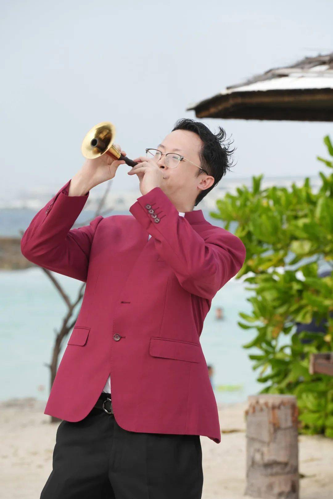 乐见"福马"丨泉州蟳埔簪花围的风吹到了马尔代夫,"福年福味"闪现