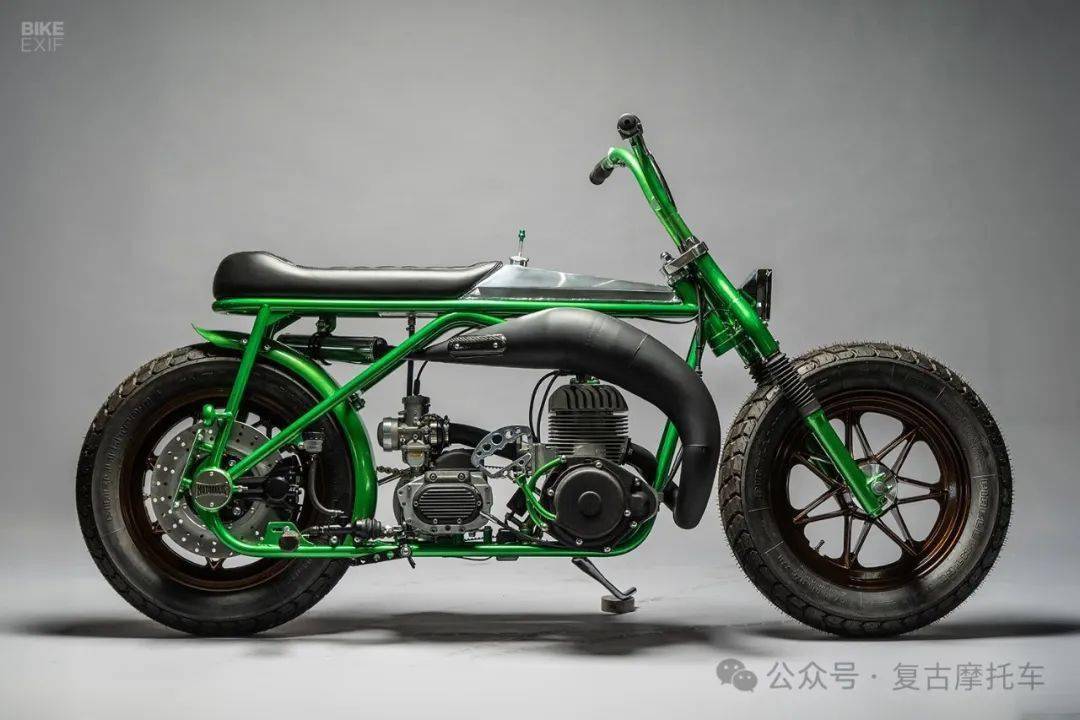 它本来是安装在一部1982年生产的雅马哈srv540雪橇车之上,看似简单的