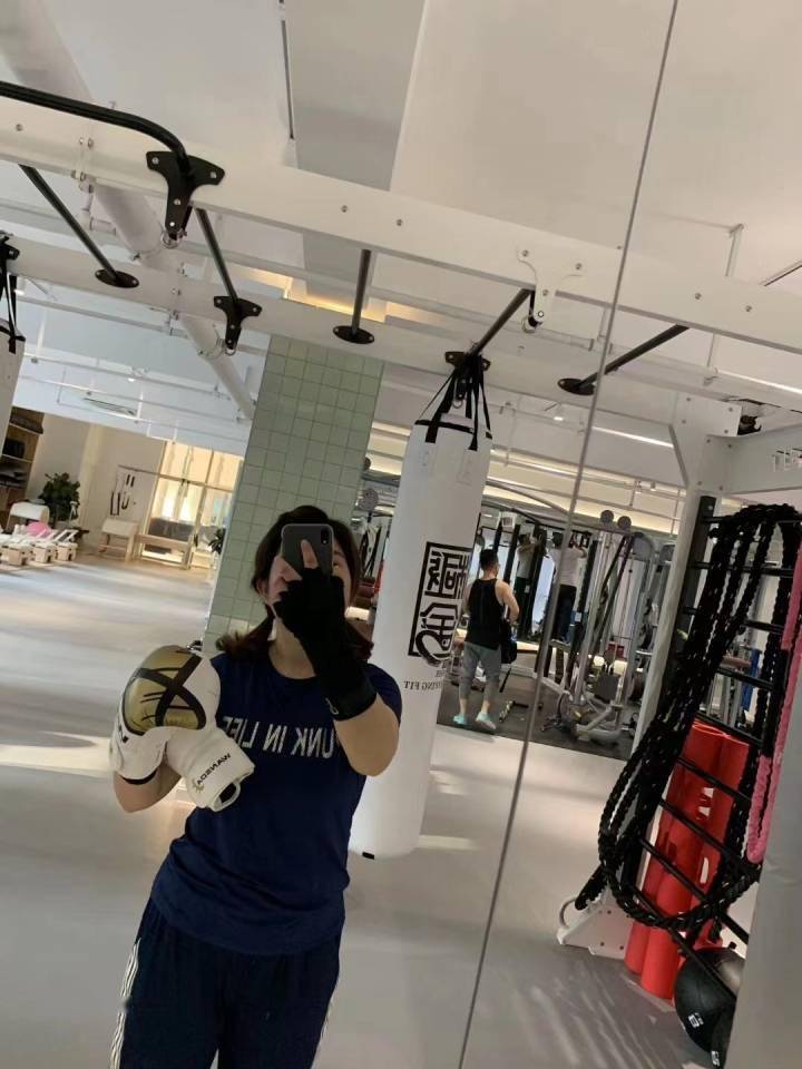 那些失败的"贾玲们":一场艰难的自我和解_减肥_裘芸_拳击