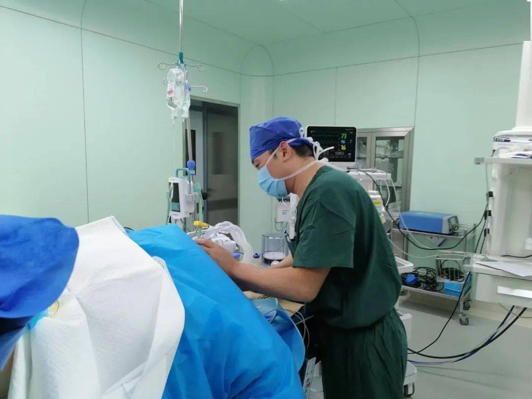 【名医推荐 医者故事】乔英凯:完美手术的幕后英雄,危重症抢救的急